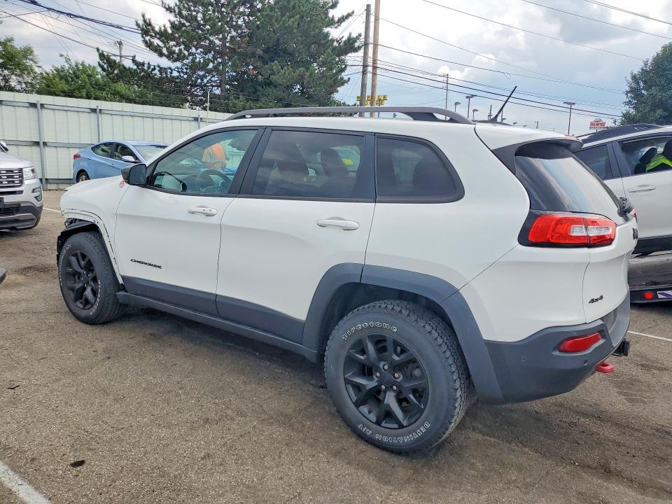 64306196 :رقم المزاد ، 1C4PJMBS8FW685985 vin ، 2015 Jeep Cherokee مزاد بيع
