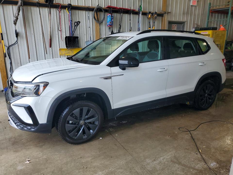 Продаж на аукціоні авто 2024 Volkswagen Taos, vin: 3VV5X7B24RM132182, номер лоту: 64078326