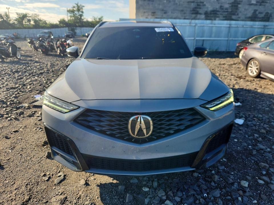 65433196 :رقم المزاد ، 5J8YE1H96SL000519 vin ، 2025 Acura Mdx مزاد بيع