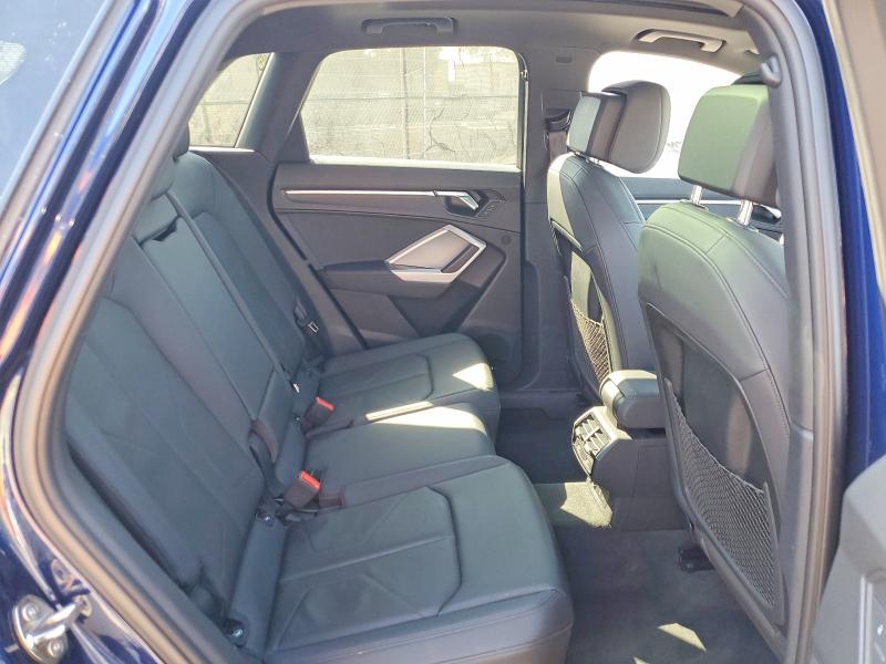 63431626 :رقم المزاد ، WA1EECF35N1025384 vin ، 2022 Audi Q3 مزاد بيع