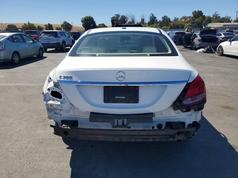 2017 Mercedes-benz C მანქანა იყიდება აუქციონზე, vin: 55SWF4JB9HU209989, აუქციონის ნომერი: 66778526