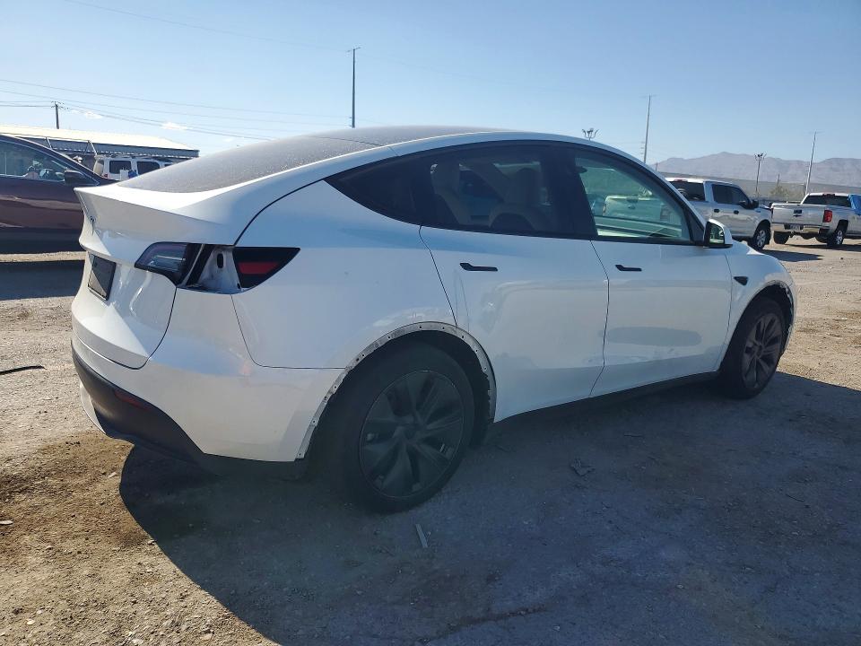 Продаж на аукціоні авто 2024 Tesla Model Y, vin: 7SAYGAEE9RF125587, номер лоту: 63539916