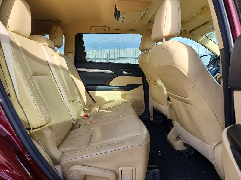 Продаж на аукціоні авто 2015 Toyota Highlander, vin: 5TDJKRFH5FS204864, номер лоту: 67008516