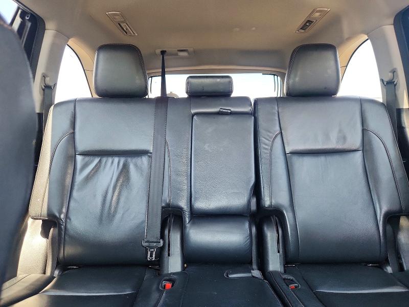 Продаж на аукціоні авто 2018 Toyota Highlander, vin: 5TDJZRFHXJS811038, номер лоту: 64102436