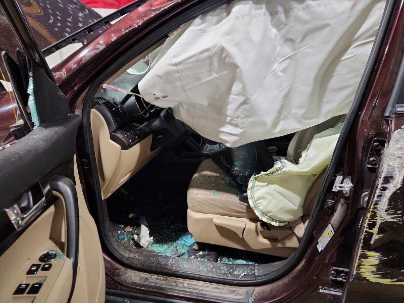 63921936 :رقم المزاد ، 5XYKTDA21BG046022 vin ، 2011 Kia Sorento مزاد بيع