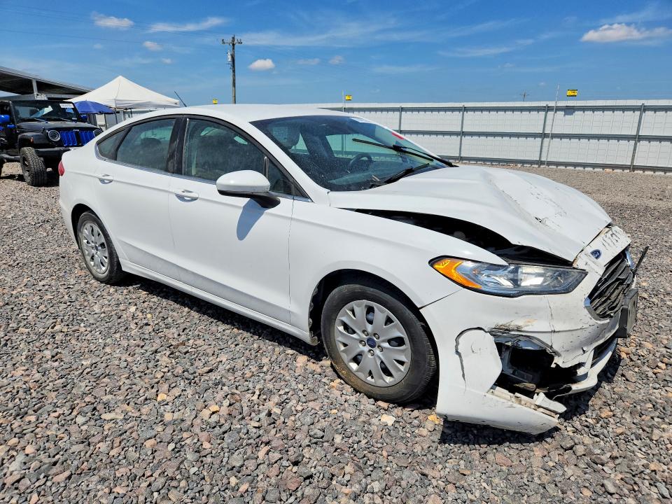 66422056 :رقم المزاد ، 3FA6P0G77KR283871 vin ، 2019 Ford Fusion مزاد بيع
