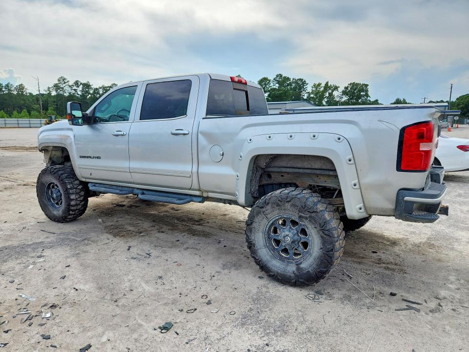 66257446 :رقم المزاد ، 1GT12UEY9JF117983 vin ، 2018 Gmc Sierra مزاد بيع
