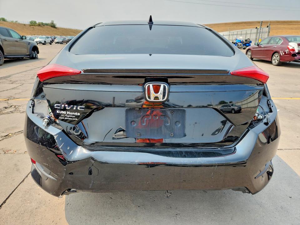 63677976 :رقم المزاد ، JHMFC1F38JX023932 vin ، 2018 Honda Civic مزاد بيع