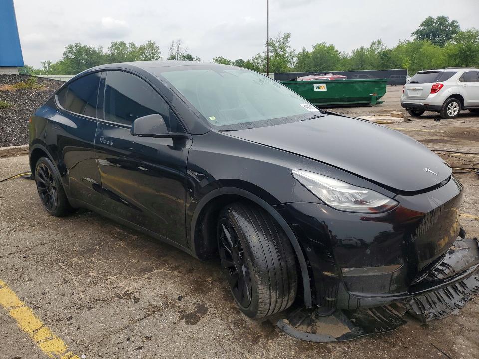 64246486 :رقم المزاد ، 5YJYGDEE9MF183979 vin ، 2021 Tesla Model Y مزاد بيع