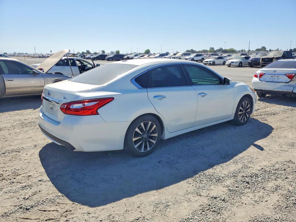 Aukcja sprzedaży 2017 Nissan Altima, vin: 1N4AL3AP1HC162969, numer aukcji: 63533786