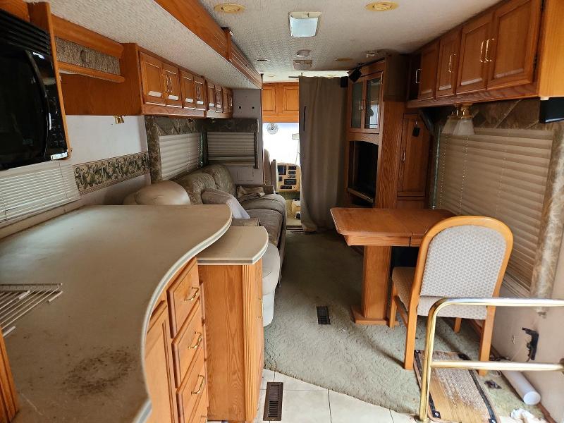2003 Workhorse Custom Chassis Motorhome Chassis მანქანა იყიდება აუქციონზე, vin: 5B4MP67G333360729, აუქციონის ნომერი: 64902556