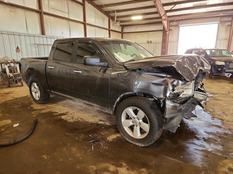 64072796 :رقم المزاد ، 1C6RR7LT8JS264835 vin ، 2018 Ram 1500 مزاد بيع