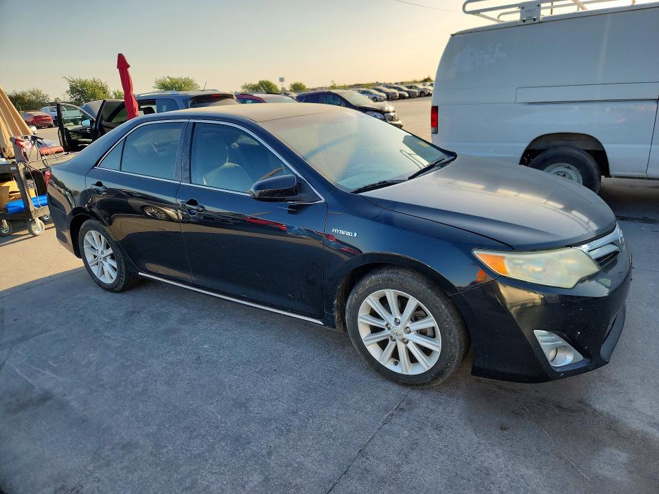 Продаж на аукціоні авто 2013 Toyota Camry Hybrid, vin: 4T1BD1FK7DU083139, номер лоту: 65476266