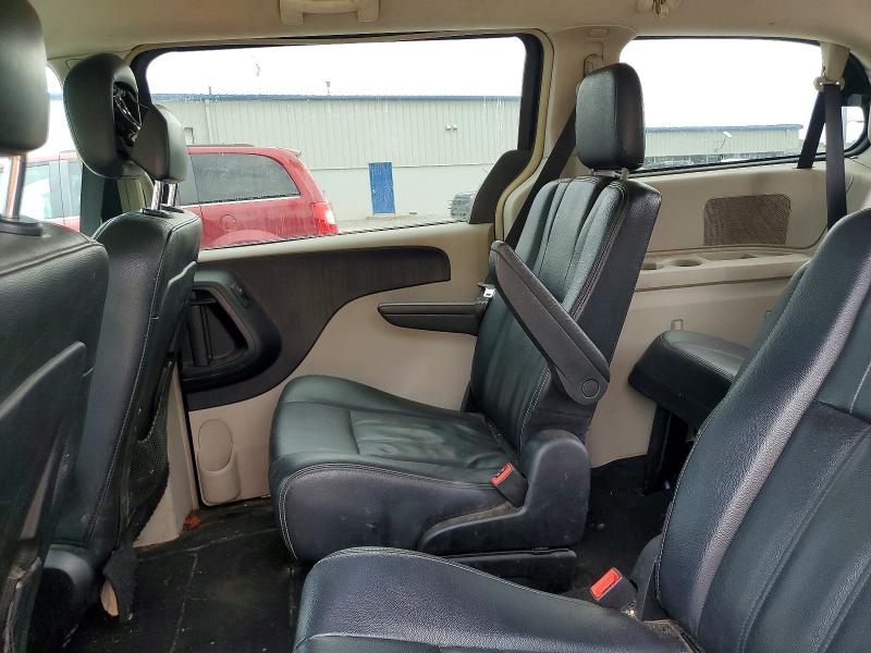 64570126 :رقم المزاد ، 2C4RC1BG7GR205359 vin ، 2016 Chrysler Town & Country مزاد بيع