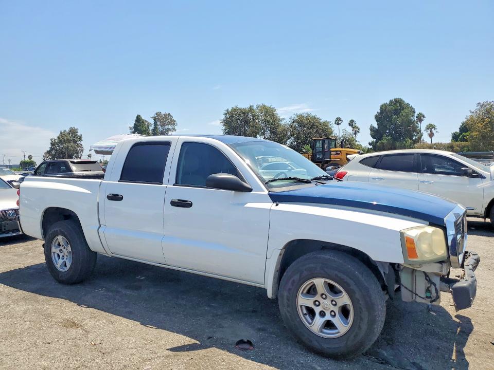 64426906 :رقم المزاد ، 1D7HE48K85S192299 vin ، 2005 Dodge Dakota مزاد بيع