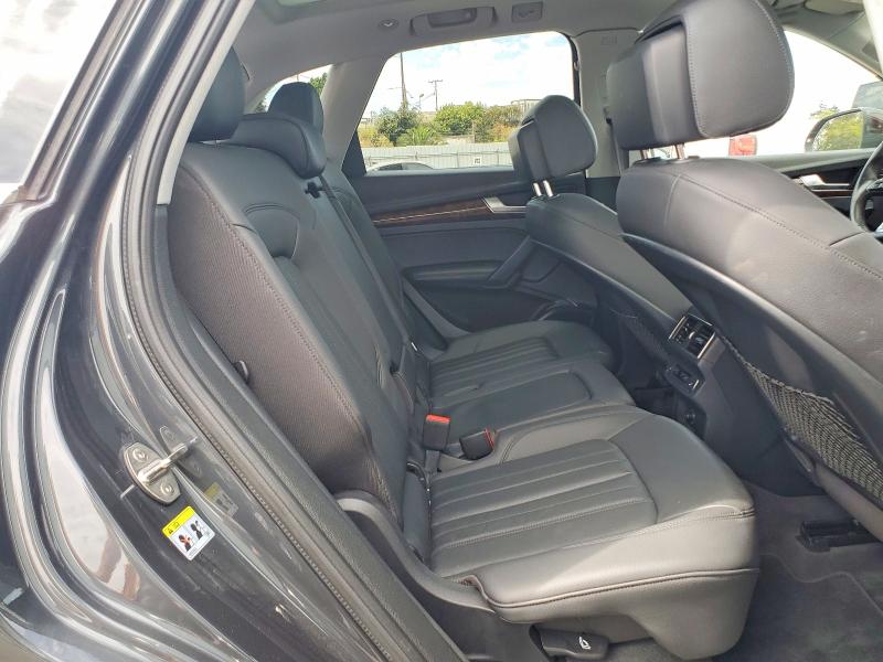 66821556 :رقم المزاد ، WA1CNAFY4J2067427 vin ، 2018 Audi Q5 مزاد بيع