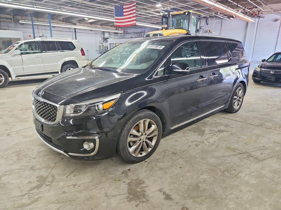 66199976 :رقم المزاد ، KNDME5C17H6278973 vin ، 2017 Kia Sedona مزاد بيع