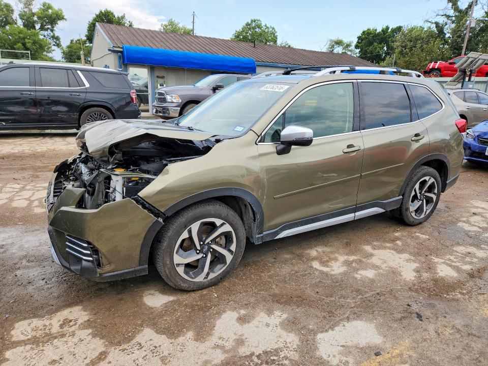 63762516 :رقم المزاد ، JF2SKARC9NH466414 vin ، 2022 Subaru Forester مزاد بيع