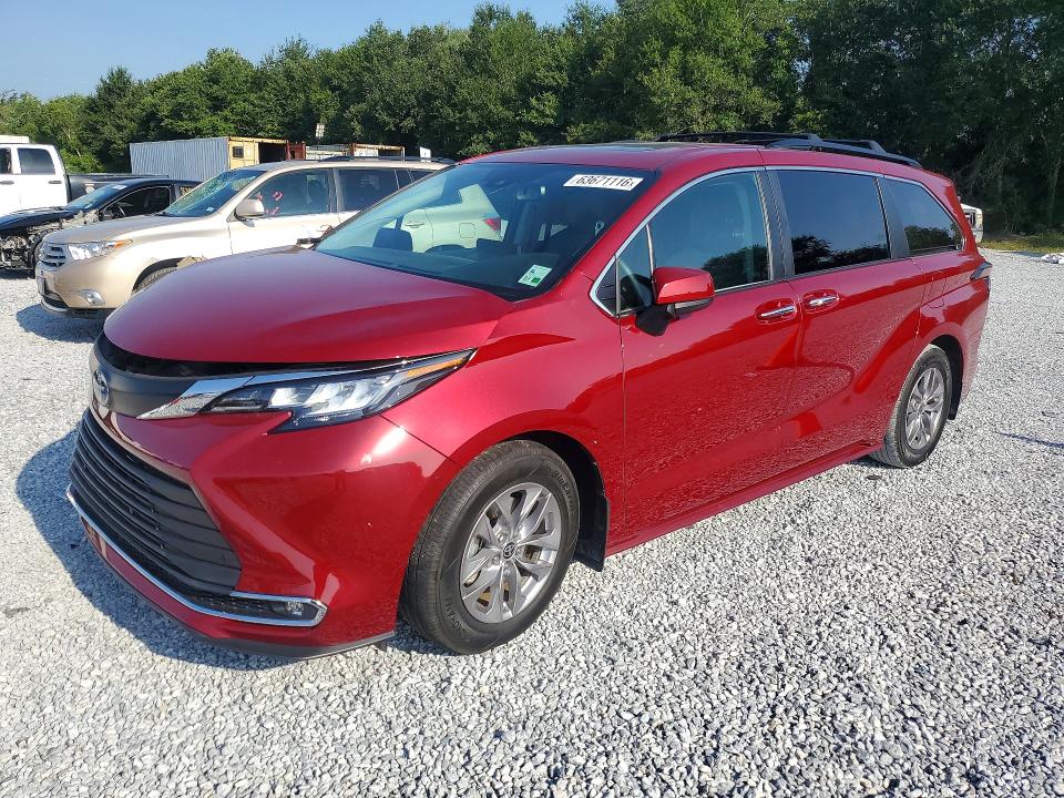 63671116 :رقم المزاد ، 5TDYRKEC5NS077782 vin ، 2022 Toyota Sienna مزاد بيع