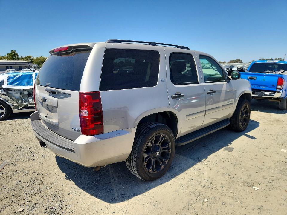 64151626 :رقم المزاد ، 1GNFK13058J203744 vin ، 2008 Chevrolet Tahoe مزاد بيع