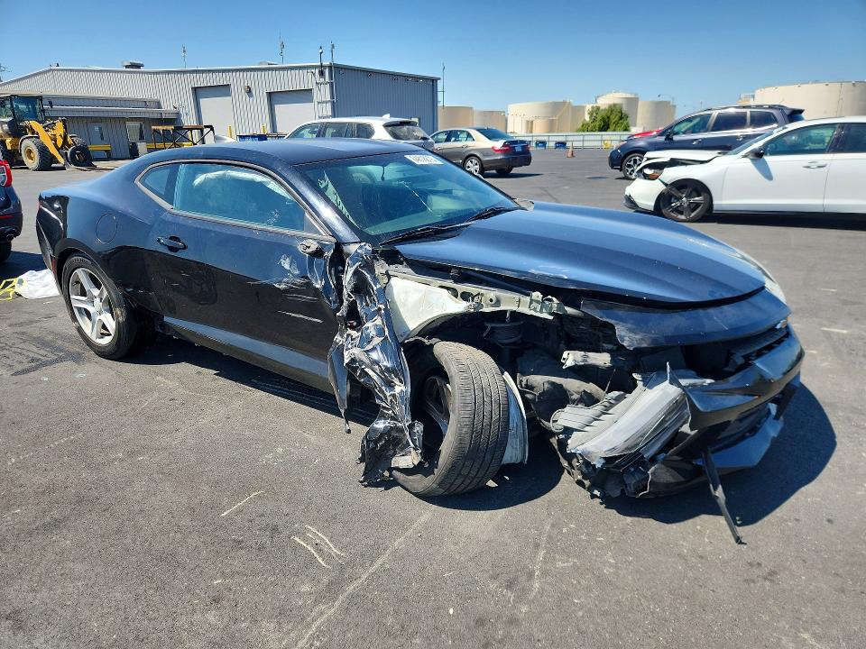 64818876 :رقم المزاد ، 1G1FB1RS5G0175975 vin ، 2016 Chevrolet Camaro مزاد بيع