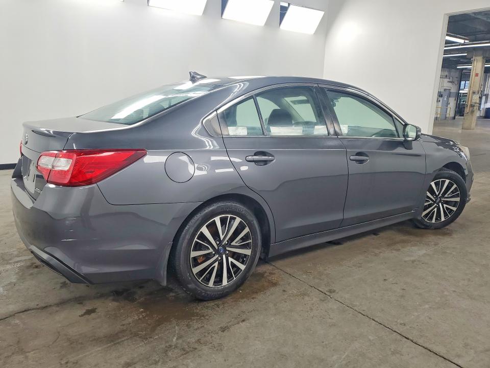 61899656 :رقم المزاد ، 4S3BNAF6XK3027770 vin ، 2019 Subaru Legacy مزاد بيع
