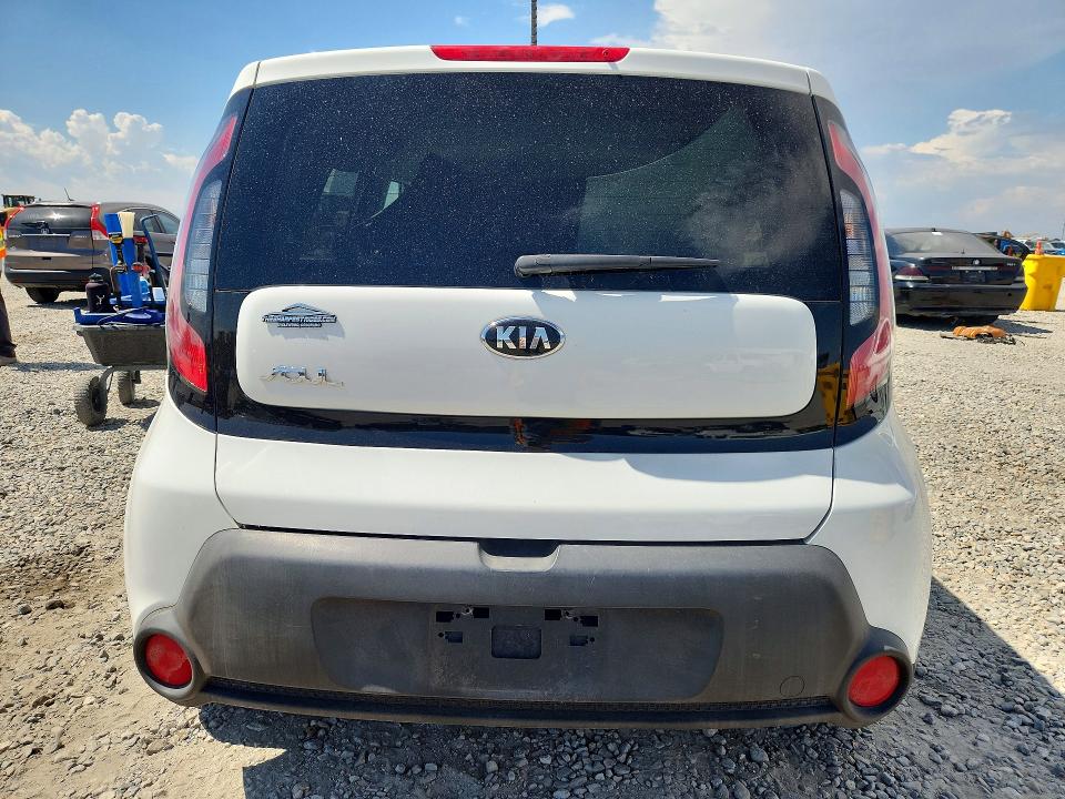65104016 :رقم المزاد ، KNDJN2A29F7795700 vin ، 2015 Kia Soul مزاد بيع