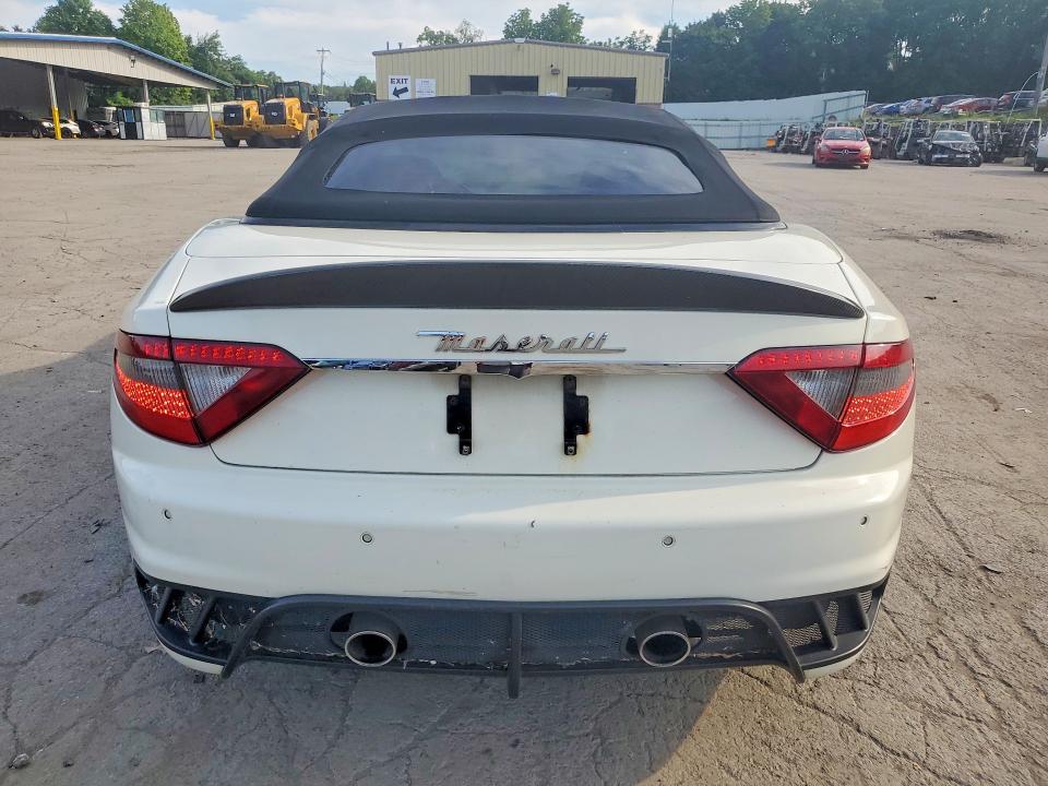 2015 Maserati Granturismo მანქანა იყიდება აუქციონზე, vin: ZAM45VMA3F0133889, აუქციონის ნომერი: 65397126