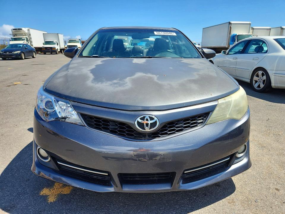 66136946 :رقم المزاد ، 4T1BK1FK8CU519050 vin ، 2012 Toyota Camry مزاد بيع