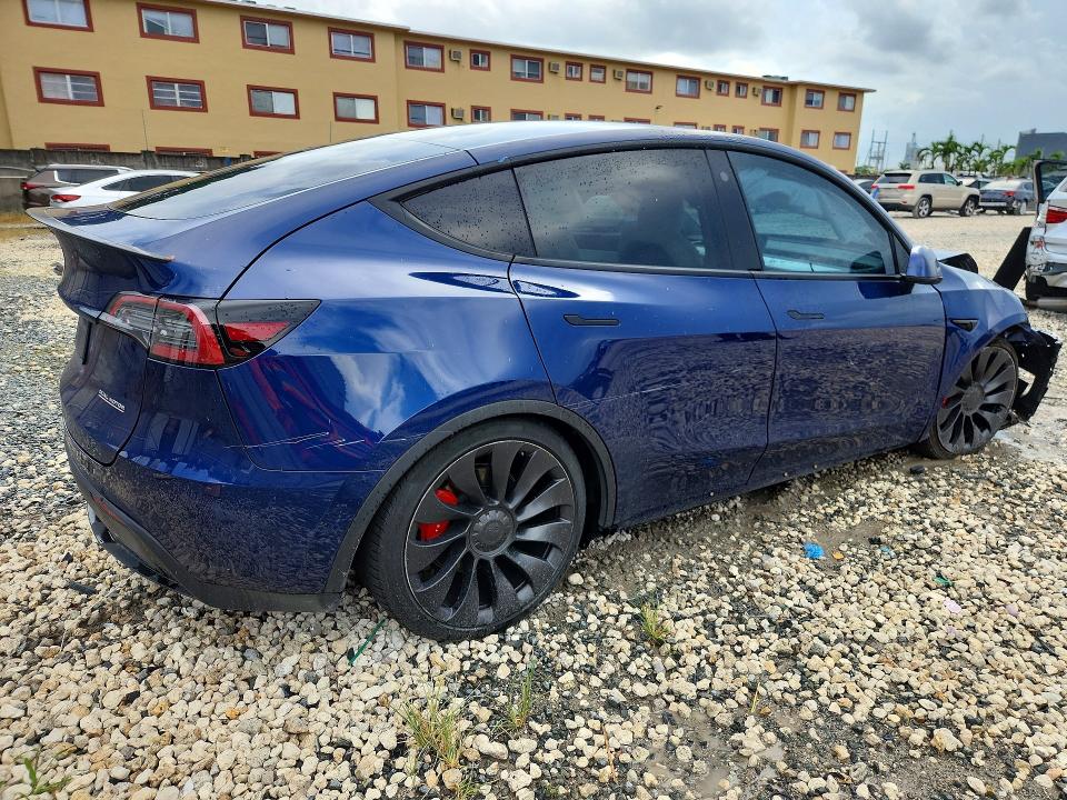 Продажа на аукционе авто 2022 Tesla Model Y, vin: 7SAYGDEF6NF414415, номер лота: 65917186