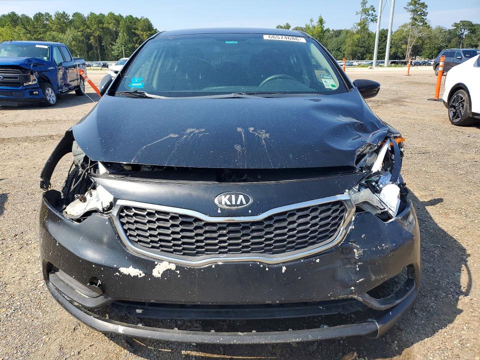 66574686 :رقم المزاد ، 3KPFK4A74JE245433 vin ، 2018 Kia Forte مزاد بيع