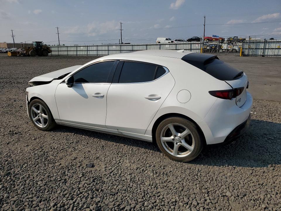 2021 Mazda 3 მანქანა იყიდება აუქციონზე, vin: JM1BPBML0M1333383, აუქციონის ნომერი: 64800426