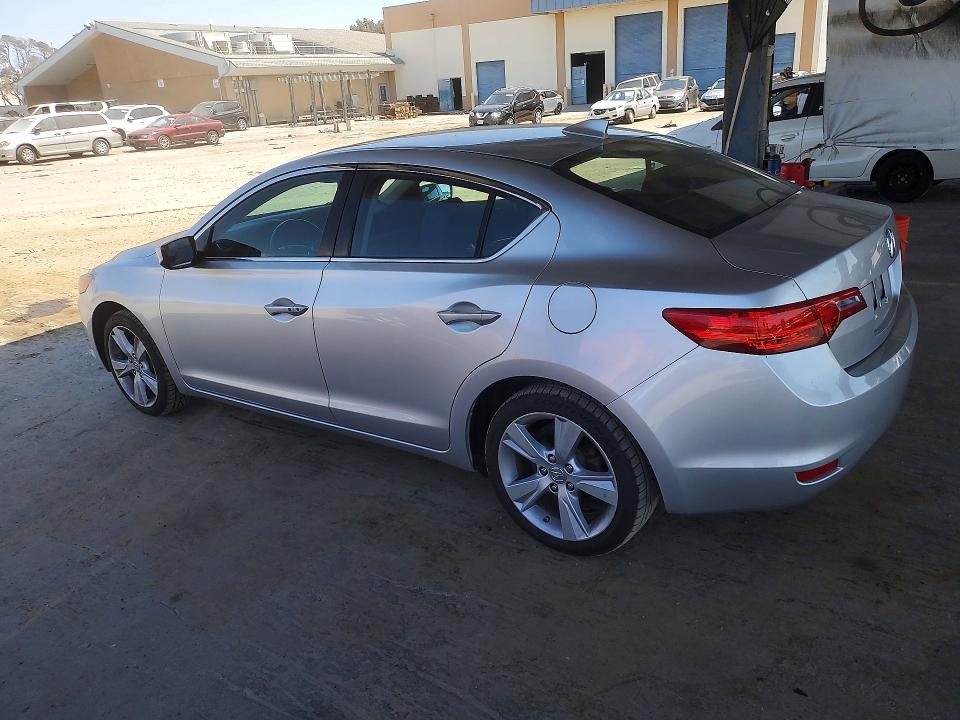 64960936 :رقم المزاد ، 19VDE1F31FE002570 vin ، 2015 Acura Ilx مزاد بيع