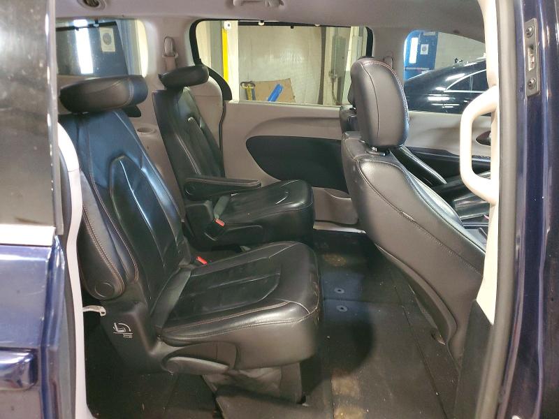 63039366 :رقم المزاد ، 2C4RC1BG0HR756752 vin ، 2017 Chrysler Pacifica مزاد بيع