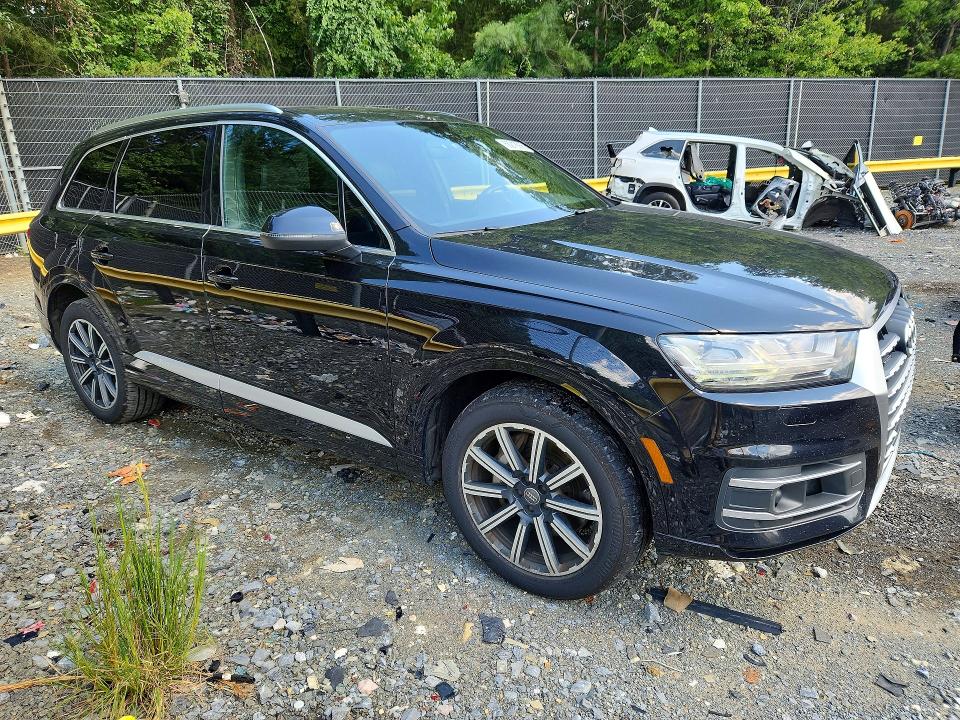 66218566 :رقم المزاد ، WA1LAAF77HD013766 vin ، 2017 Audi Q7 مزاد بيع