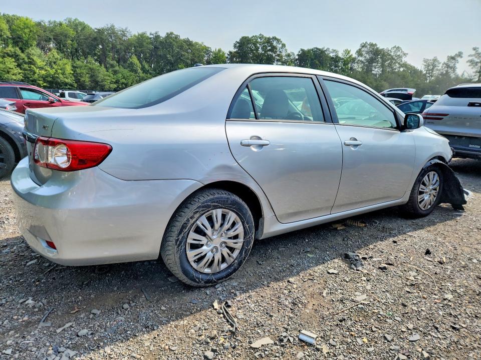 2011 Toyota Corolla მანქანა იყიდება აუქციონზე, vin: JTDBU4EE5B9124112, აუქციონის ნომერი: 64381456
