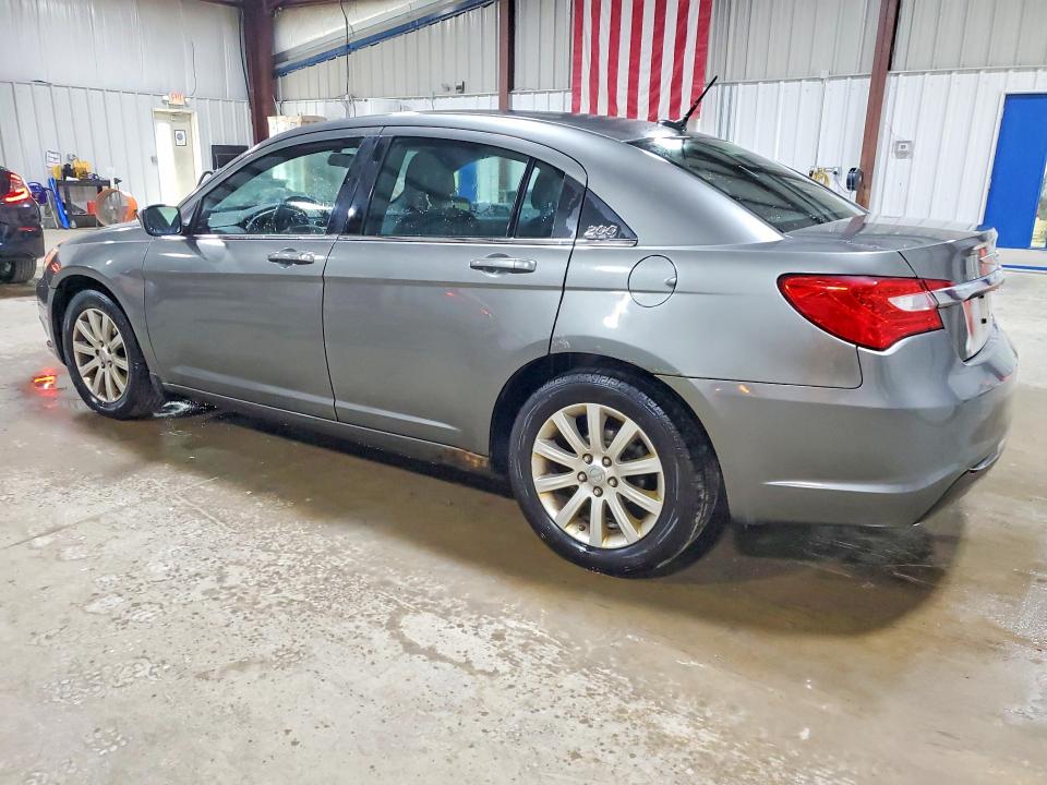 Aukcja sprzedaży 2013 Chrysler 200, vin: 1C3CCBBB2DN583912, numer aukcji: 64300436