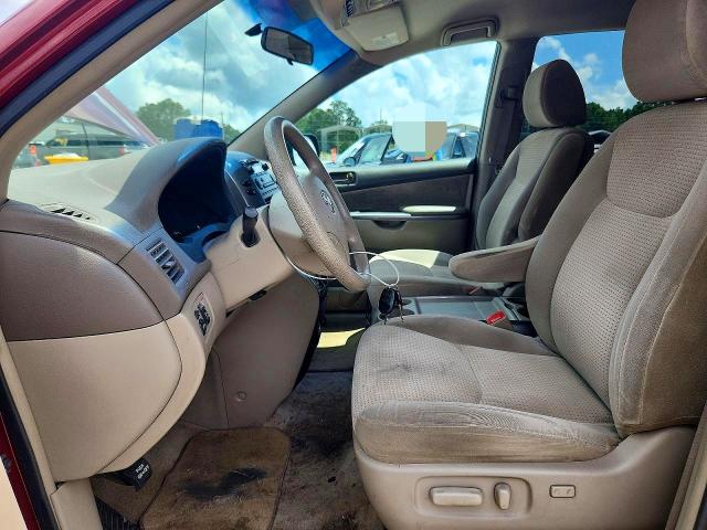 2010 Toyota Sienna მანქანა იყიდება აუქციონზე, vin: 5TDKK4CC3AS341570, აუქციონის ნომერი: 64364726