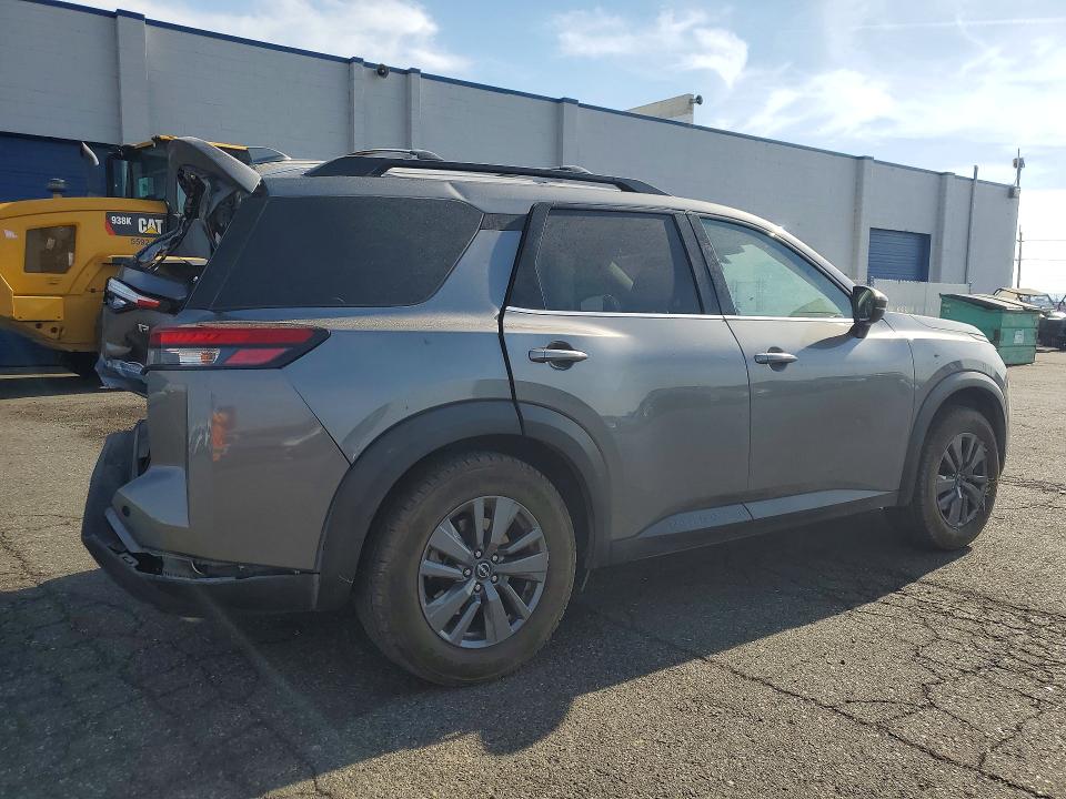 66423926 :رقم المزاد ، 5N1DR3BC7NC268447 vin ، 2022 Nissan Pathfinder مزاد بيع