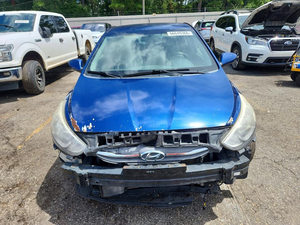 2017 Hyundai Accent მანქანა იყიდება აუქციონზე, vin: KMHCT4AE9HU174073, აუქციონის ნომერი: 66649366