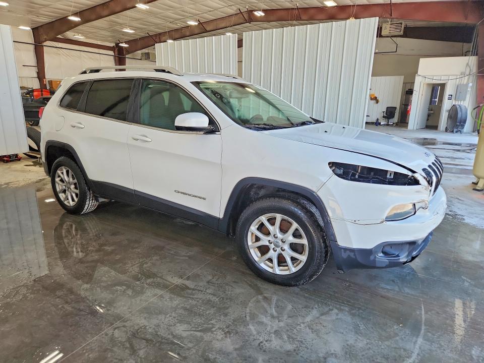 2016 Jeep Cherokee მანქანა იყიდება აუქციონზე, vin: 1C4PJMCS2GW115447, აუქციონის ნომერი: 64077336