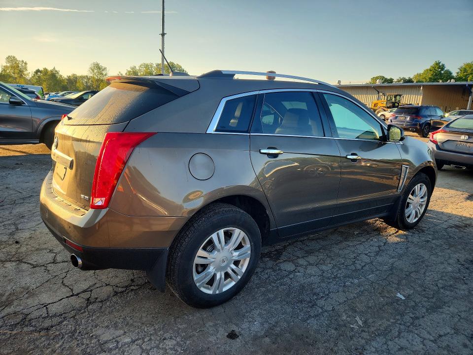 65336346 :رقم المزاد ، 3GYFNEE3XGS585968 vin ، 2016 Cadillac Srx مزاد بيع