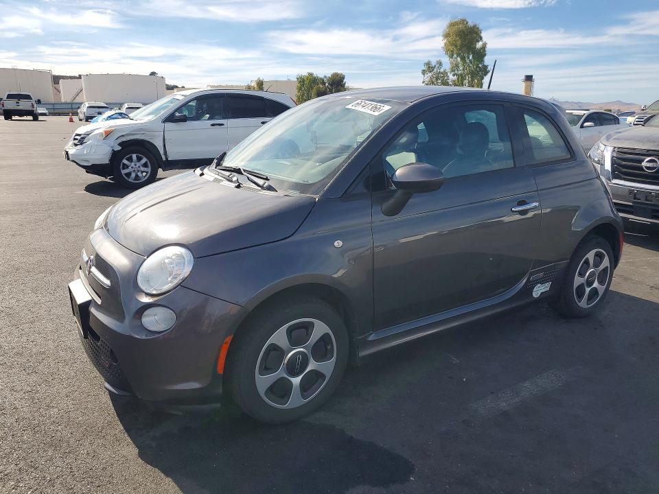 Продаж на аукціоні авто 2015 Fiat 500, vin: 3C3CFFGE2FT642316, номер лоту: 66141366