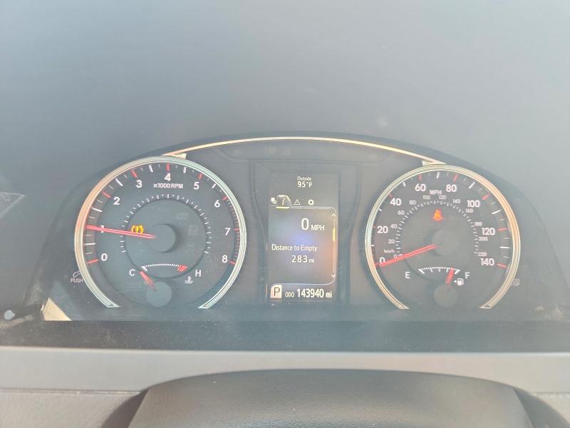 64100446 :رقم المزاد ، 4T1BF1FK7FU059209 vin ، 2015 Toyota Camry مزاد بيع
