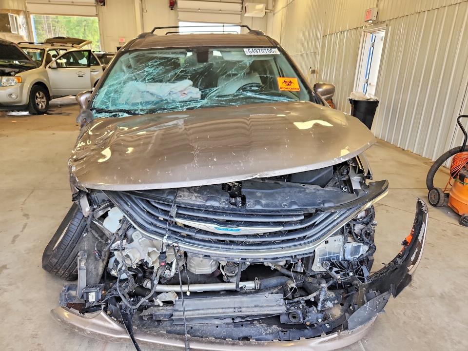 Продаж на аукціоні авто 2018 Chrysler Pacifica, vin: 2C4RC1L78JR133495, номер лоту: 64970706