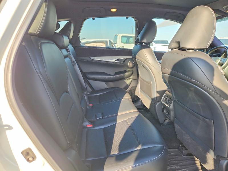 65310956 :رقم المزاد ، 3PCAJ5M36KF120957 vin ، 2019 Infiniti Qx50 مزاد بيع