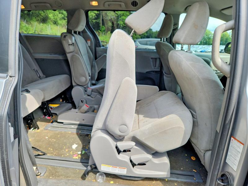 Aukcja sprzedaży 2017 Toyota Sienna, vin: 5TDKZ3DC3HS806122, numer aukcji: 66558216