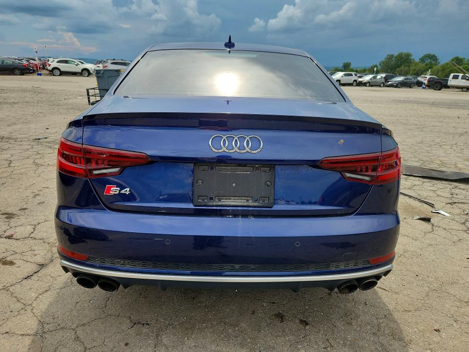 64451496 :رقم المزاد ، WAUB4AF41JA082889 vin ، 2018 Audi S4 مزاد بيع