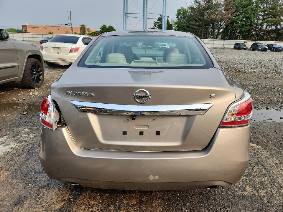 2015 Nissan Altima მანქანა იყიდება აუქციონზე, vin: 1N4AL3AP7FC225036, აუქციონის ნომერი: 64753686