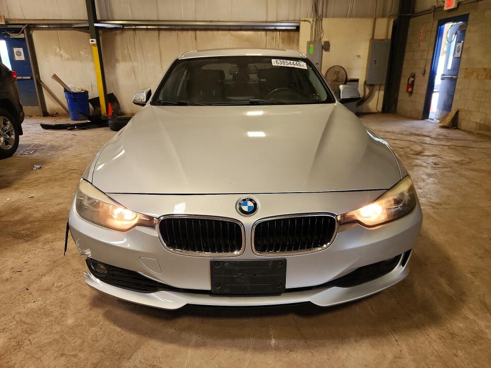 63854446 :رقم المزاد ، WBA3B5C54FF959481 vin ، 2015 Bmw 328 مزاد بيع